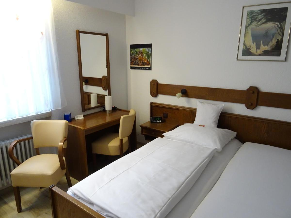 Aparthotel Zum Dom Kleinblittersdorf ภายนอก รูปภาพ