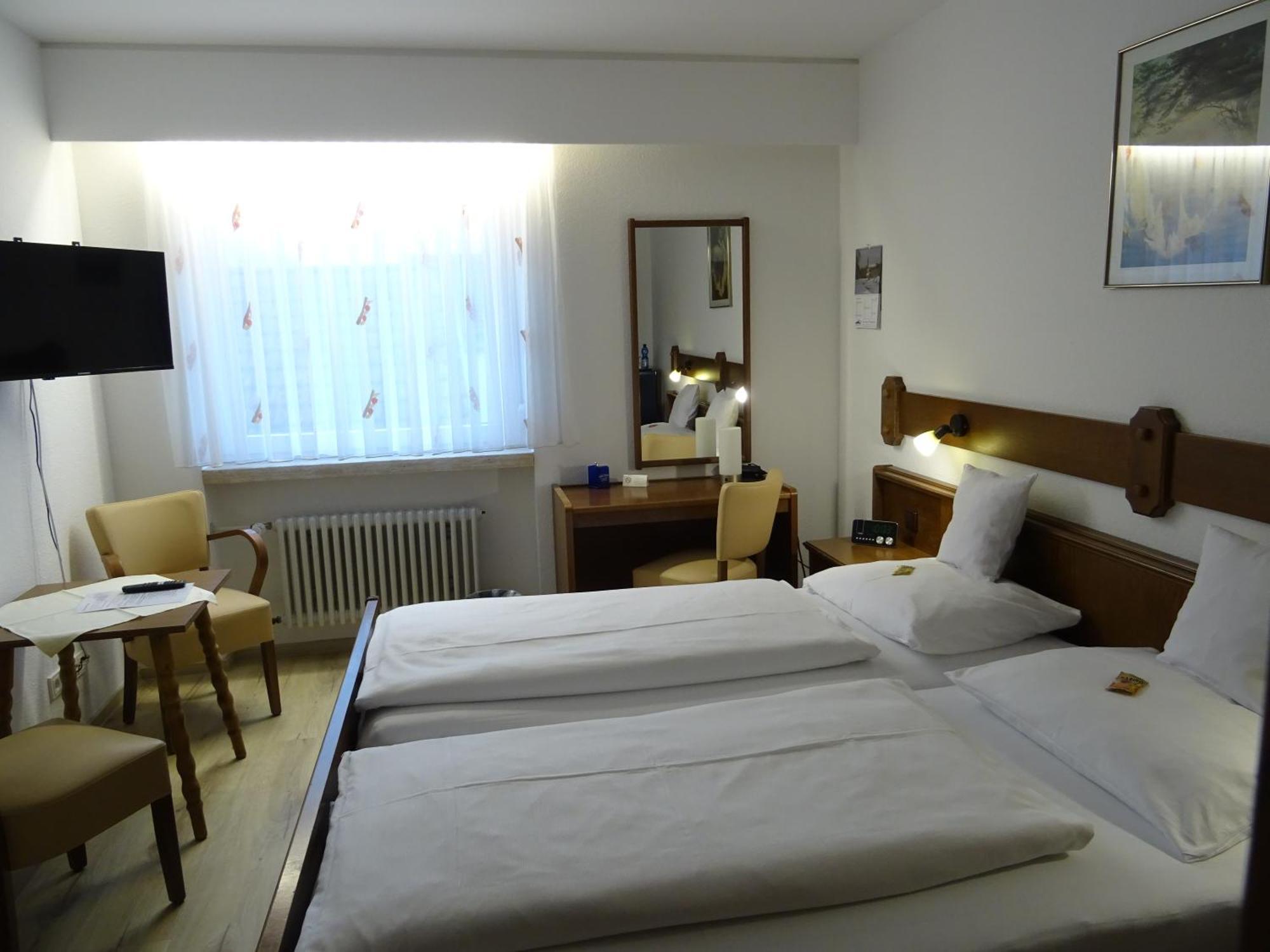 Aparthotel Zum Dom Kleinblittersdorf ภายนอก รูปภาพ