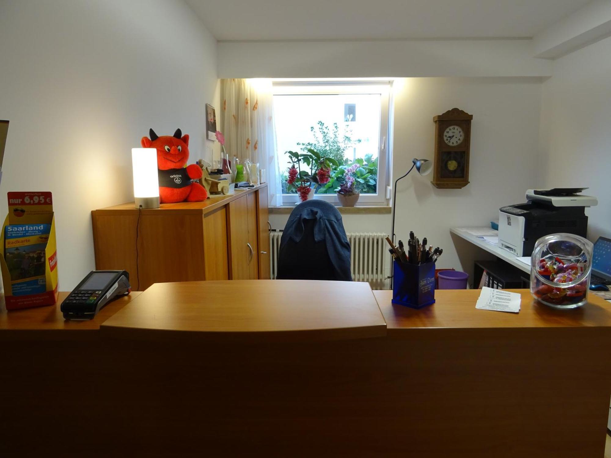Aparthotel Zum Dom Kleinblittersdorf ภายนอก รูปภาพ